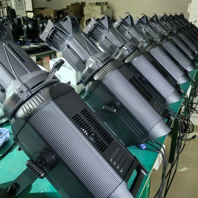 قیمت خوب 400W چراغ پروفیل ال ای دی RGBALC 6 در 1 کاملاً تنظیم شده از 2700 تا 12000K با سیستم مدیریت رنگ آنلاین